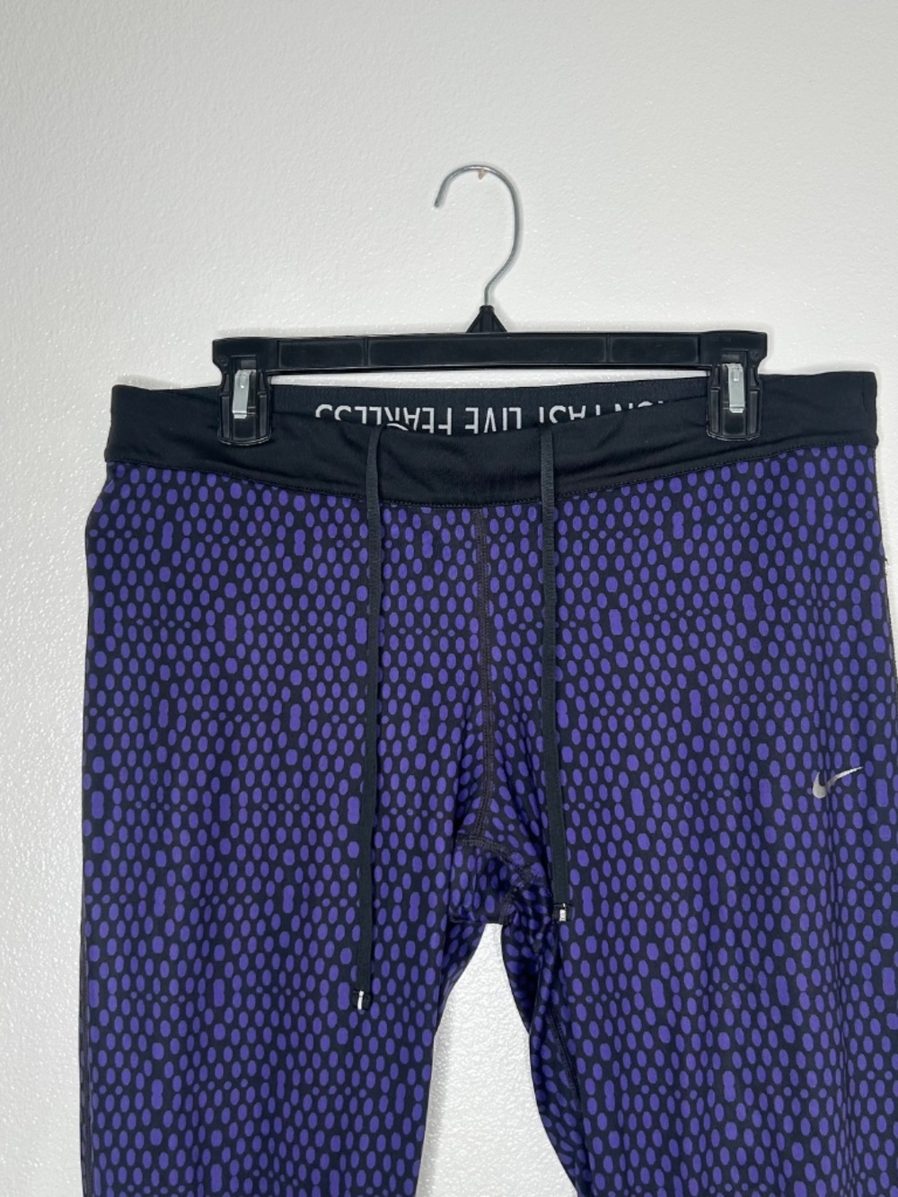 Nike Dri-fit Womens Purple Athletic Dotted Running Capri Pants Size XL - Picture 2 of 9